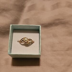 Elegant 10K Yellow Gold Pearl Ring With Real Accent Diamonds Sz 7 FIRM ON PRICE